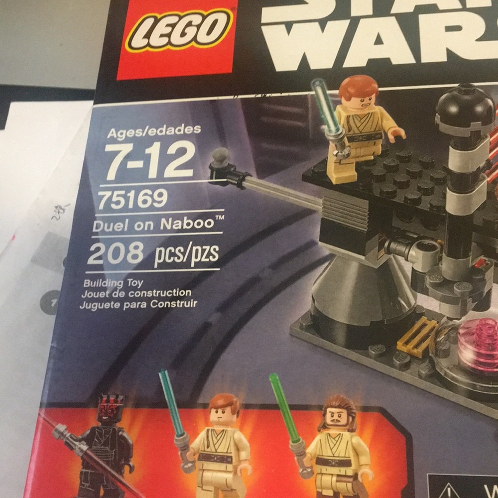 Lego - Picture 5 of 6